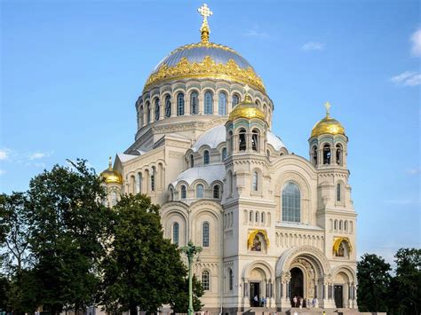  L'Éléphant de la Mère de Dieu! Un Monument à l'Art byzantin en Terre Russe