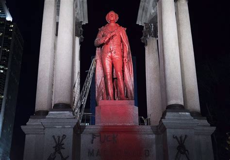 Le Triomphe de la Foi : Une allégorie vibrante et une célébration divine !