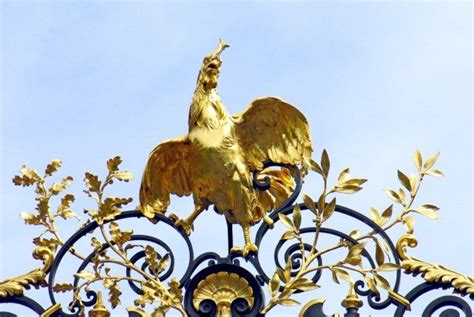  Le Coq Sacré d'Ife: Un Symbole Impérial à la Croisée des Mondes !