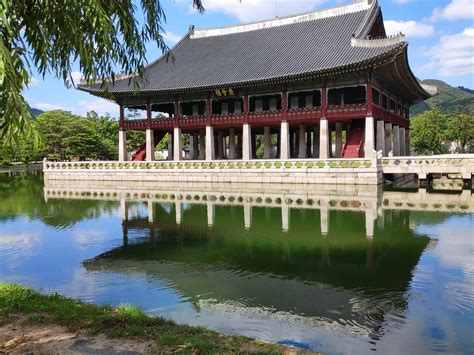 Le Tombeau de Seol: Une Ode à l'Eternité dans la Pierre