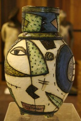 Le Vase à Motifs Géométriques - Un Trésor de la Céramique Médiévale Sud-Africaine !