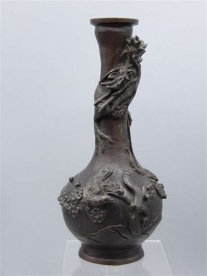 Le Vase aux Dragons Volants et à la Fleur de Pêche: Une Ode Inoubliable à l’Élégance Antique!